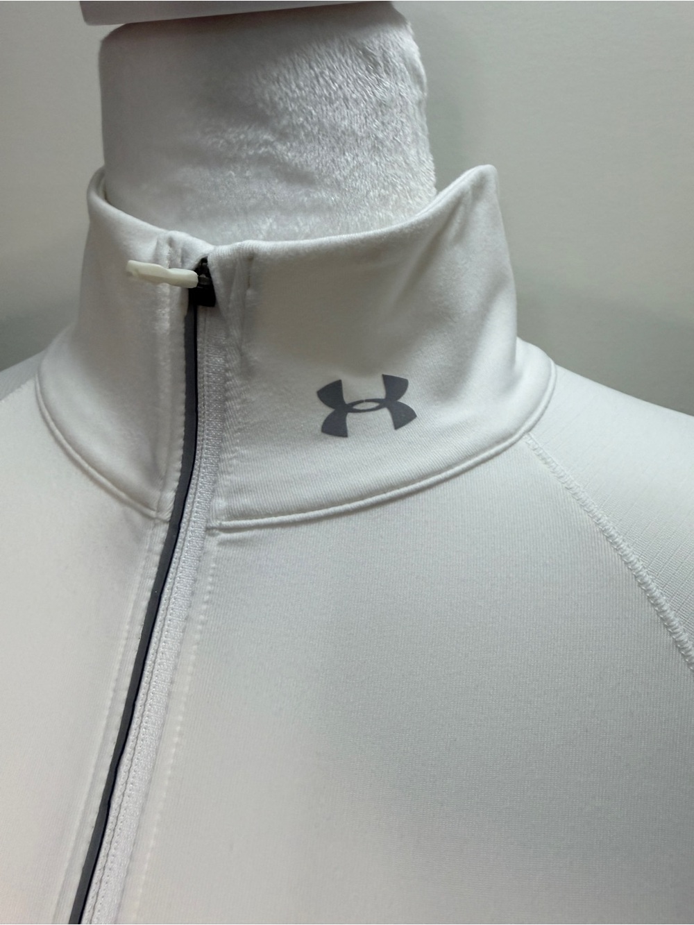 Under Armour Women's White Active Quarter-Zip Long Sleeve Pullover sz XS - Picture 5 of 10